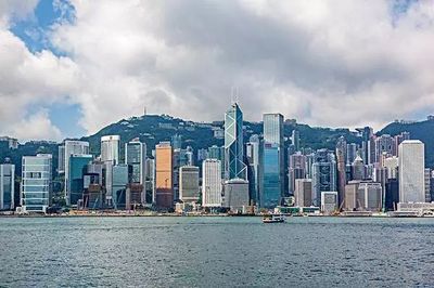 幕后热点 | 爱奇艺推短视频产品“晃呗“;香港国际电影节延期